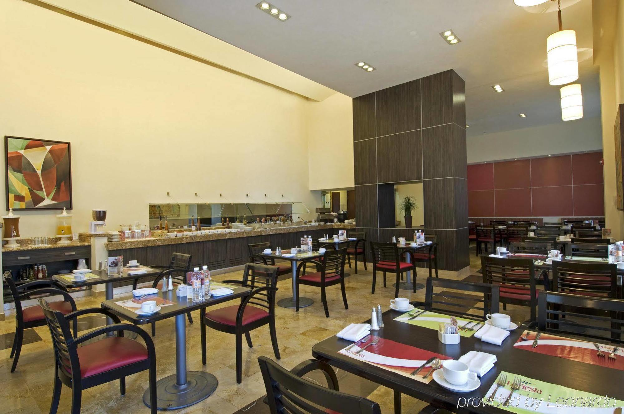 Fiesta Inn Express Ciudad Obregón レストラン 写真